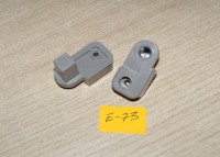 ELEMENT ZAWIASU DRZWI-PLAST